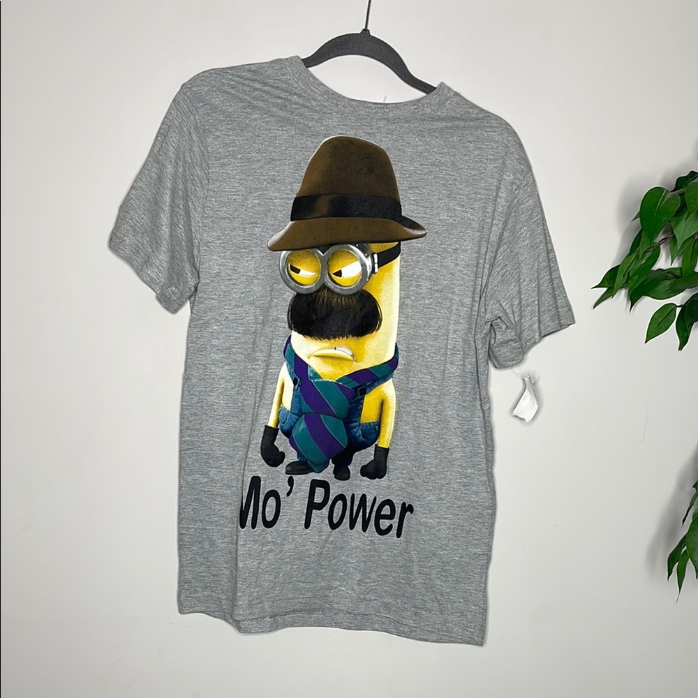 Universal Minions Gray T-Shirt with Minion Character and Mo’ Power